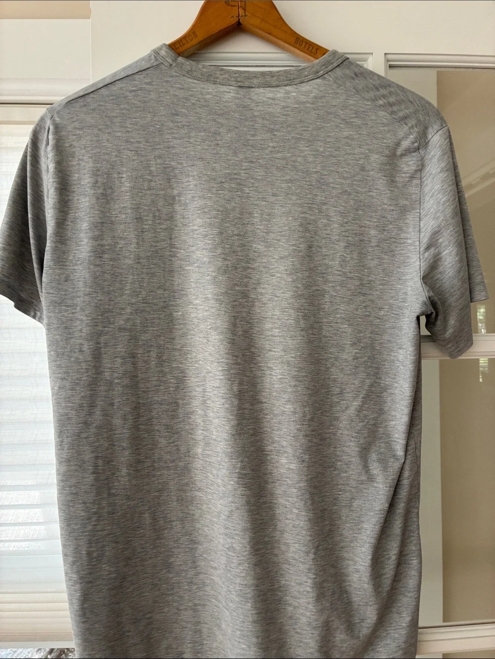 lululemon athletica classic crewneck